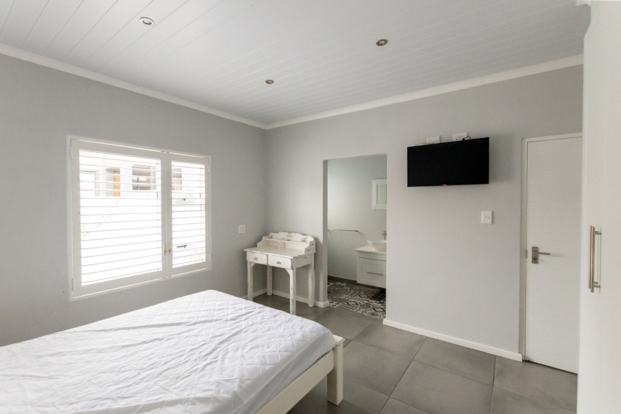 4 Bedroom Property for Sale in Myburgh Park Western Cape